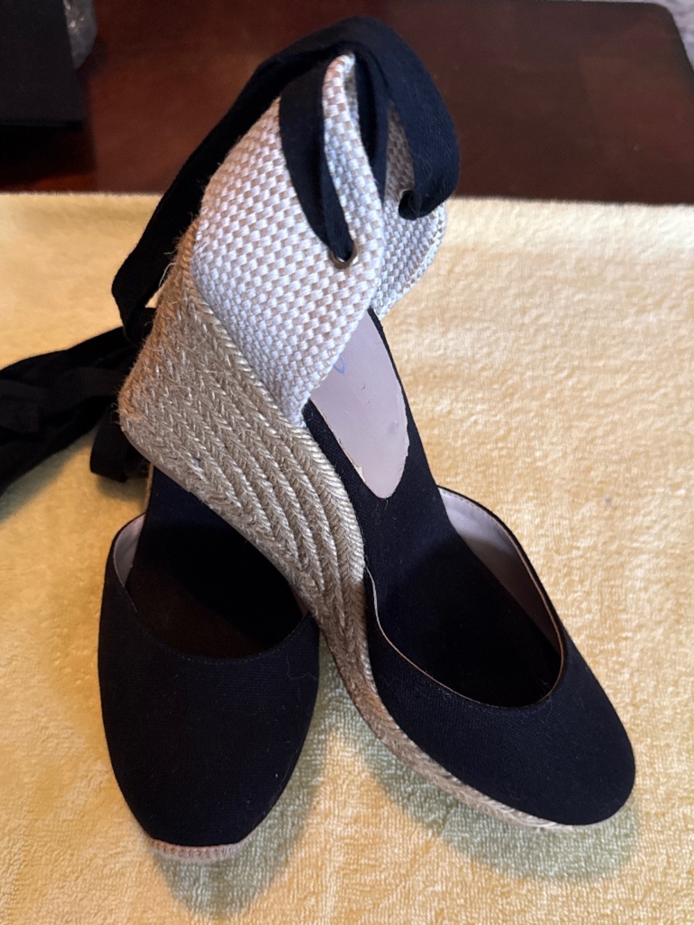 ALDO - Picture 4 of 6